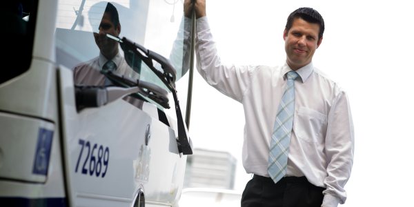 Заказать туристический автобус Икарус до 45 мест