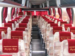 Аренда белого автобуса Сетра на 60 мест